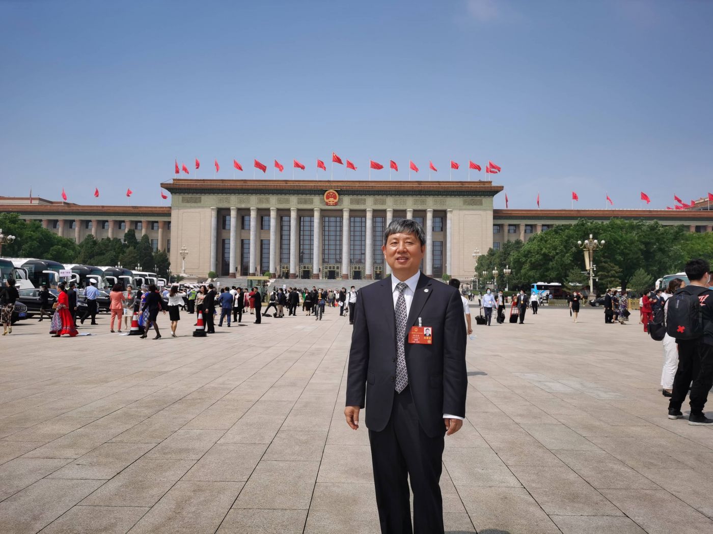 5. 全国人大代表、中国工程院院士、米乐（中国）科技委副主任、中国航空研究院副院长樊会涛